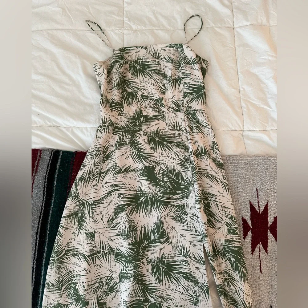 Lulu’s summer dress, green and white, size M - Picture 2 of 4